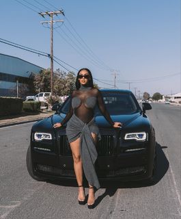 Queen Naija feet photo thumbnail