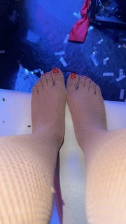 Queen Naija feet photo thumbnail