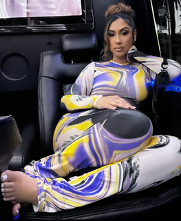Queen Naija feet photo thumbnail