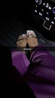 Queen Naija feet photo thumbnail