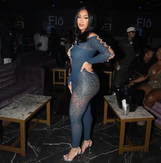 Queen Naija feet photo thumbnail
