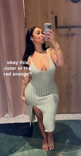 Queen Naija feet photo thumbnail