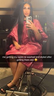 Queen Naija feet photo thumbnail