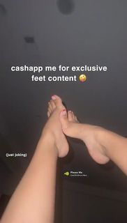 Queen Naija feet photo thumbnail