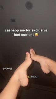 Queen Naija feet photo thumbnail