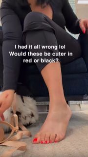 Queen Naija feet photo 13
