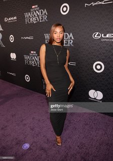 Quenlin Blackwell feet photo 1