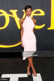 Quenlin Blackwell feet photo 3