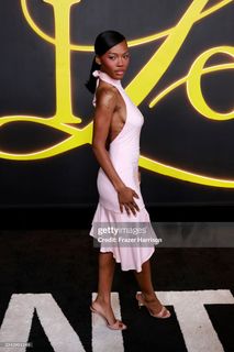 Quenlin Blackwell feet photo 1