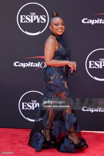 Quinta Brunson feet photo 10