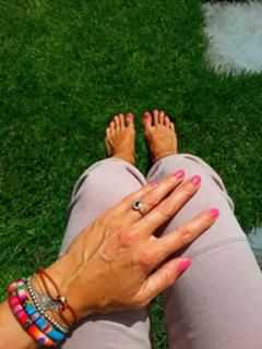 Quinty Trustfull feet photo 5