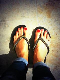 Quinty Trustfull feet photo 6