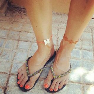 Quinty Trustfull feet photo 1