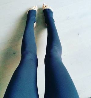 Quinty Trustfull feet photo 15