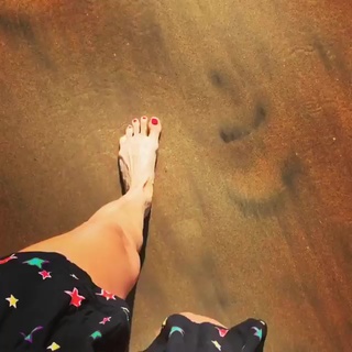 Quinty Trustfull feet photo 14