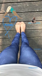 Quinty Trustfull feet photo 8