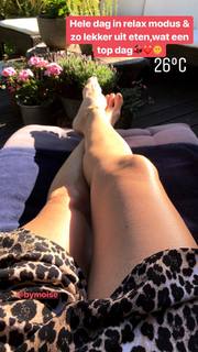 Quinty Trustfull feet photo 4