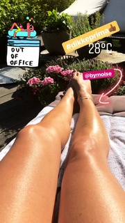 Quinty Trustfull feet photo 3