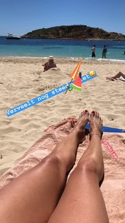 Quinty Trustfull feet photo 14