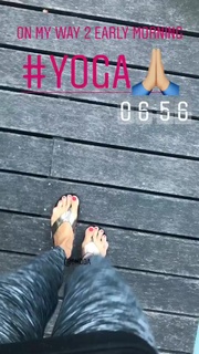 Quinty Trustfull feet photo 17