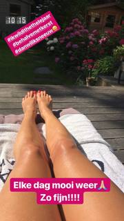 Quinty Trustfull feet photo 15