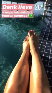 Quinty Trustfull feet photo 15