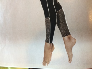 Quinty Trustfull feet photo 3