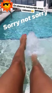 Quinty Trustfull feet photo 13