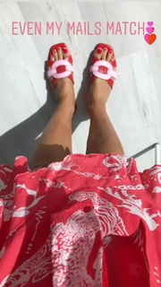 Quinty Trustfull feet photo 5