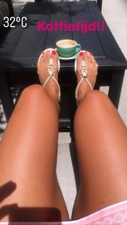 Quinty Trustfull feet photo 13