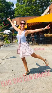 Quinty Trustfull feet photo 7