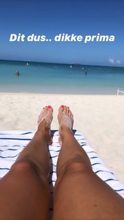 Quinty Trustfull feet photo 14