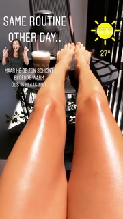Quinty Trustfull feet photo 9