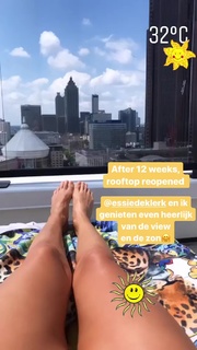 Quinty Trustfull feet photo 3