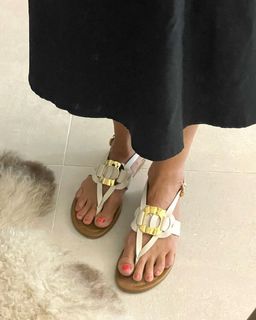 Quinty Trustfull feet photo 9