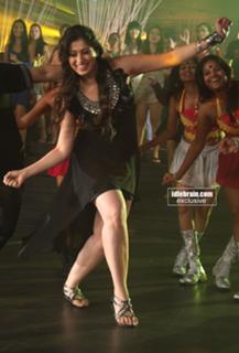 Raai Laxmi feet photo thumbnail