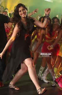 Raai Laxmi feet photo thumbnail