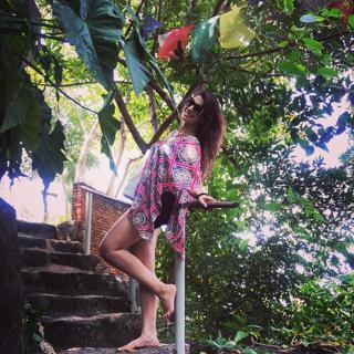 Raai Laxmi feet photo thumbnail