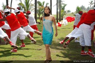 Raai Laxmi feet photo thumbnail