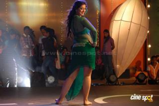 Raai Laxmi feet photo thumbnail