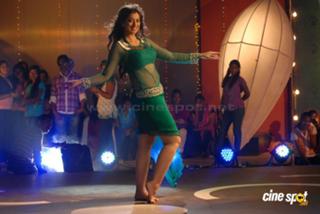 Raai Laxmi feet photo thumbnail