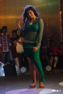 Raai Laxmi feet photo thumbnail