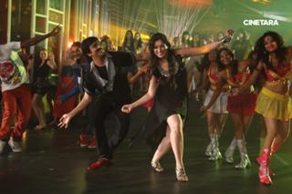 Raai Laxmi feet photo thumbnail