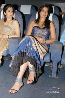 Raai Laxmi feet photo thumbnail