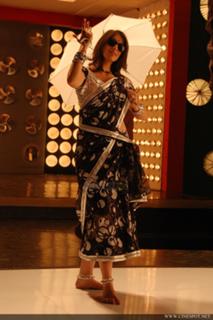 Raai Laxmi feet photo thumbnail