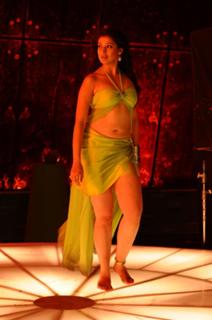 Raai Laxmi feet photo thumbnail