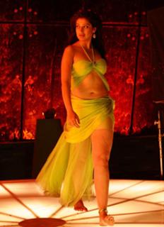 Raai Laxmi feet photo thumbnail