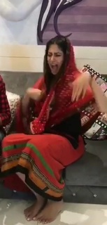 Raai Laxmi feet photo thumbnail