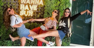 Raai Laxmi feet photo thumbnail