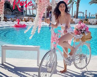 Raai Laxmi feet photo thumbnail